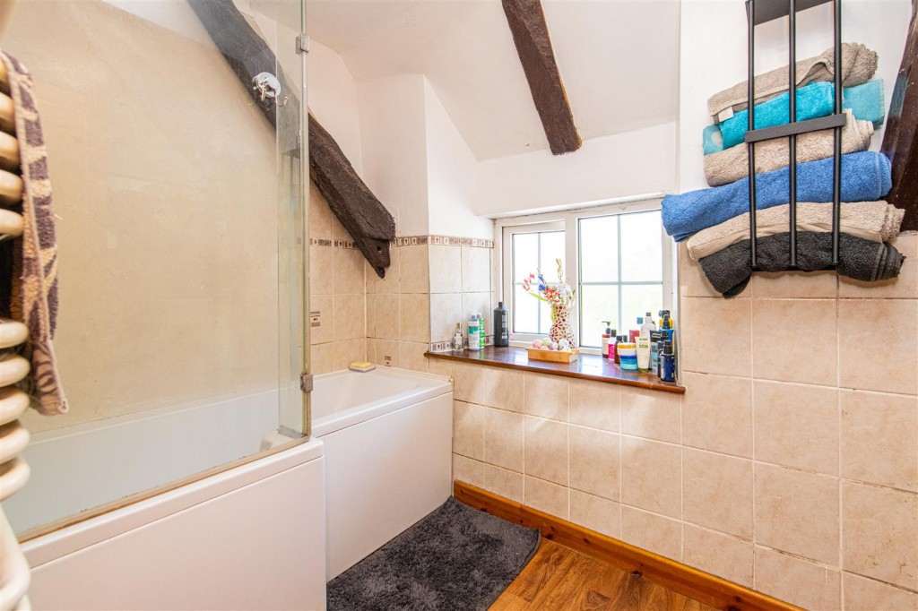 Images for Main Street, Little Harrowden, Wellingborough EAID:oscarjamesapi BID:3