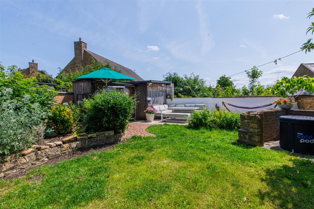Images for Main Street, Little Harrowden, Wellingborough EAID:oscarjamesapi BID:3