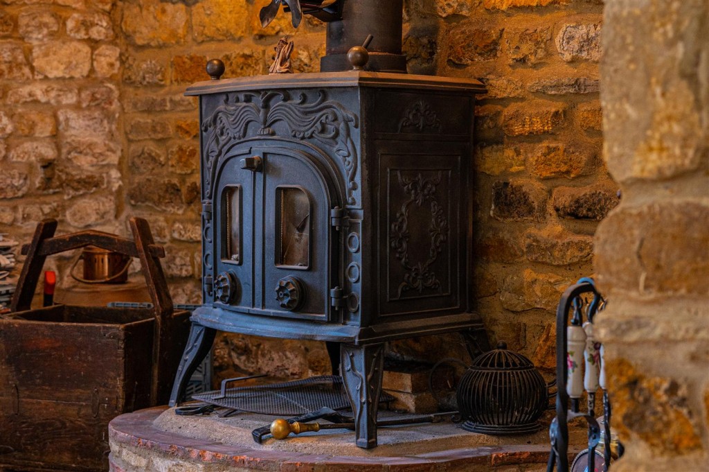 Images for Main Street, Little Harrowden, Wellingborough EAID:oscarjamesapi BID:3