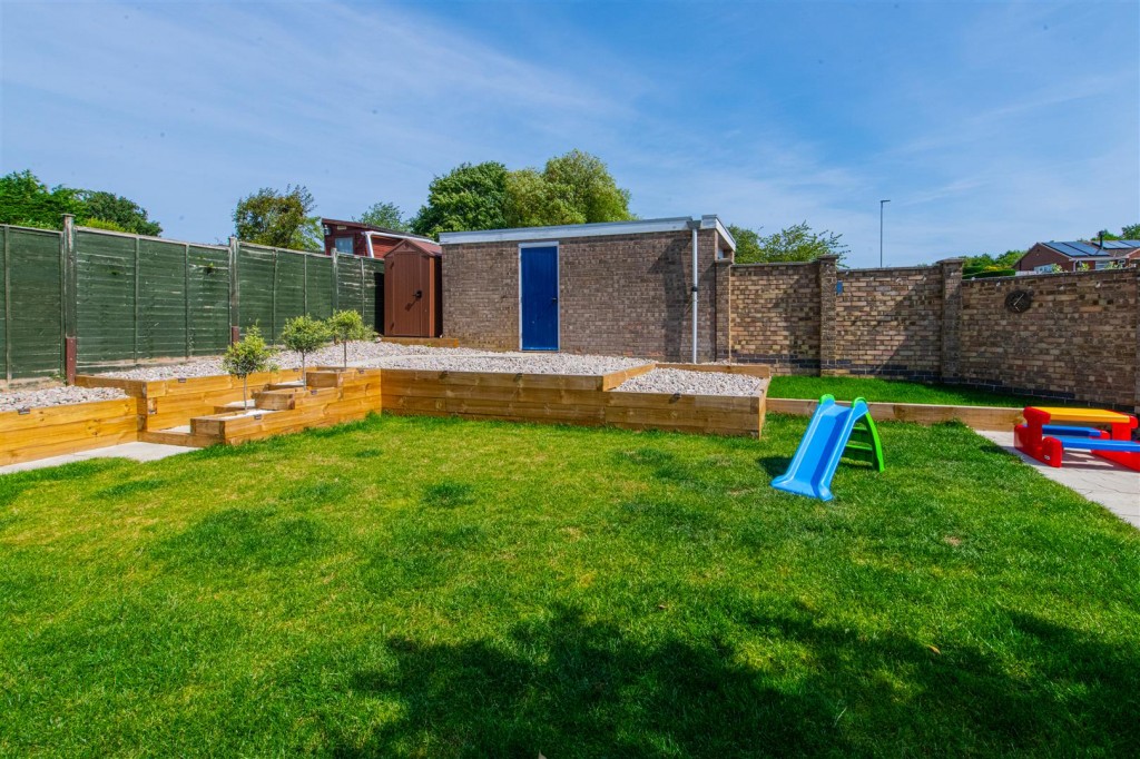 Images for Kipton Field, Rothwell, Kettering EAID:oscarjamesapi BID:2