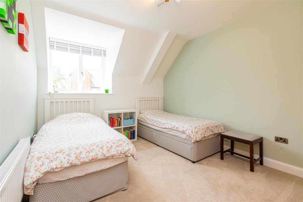 Images for Orchard Court, Finedon EAID:oscarjamesapi BID:3