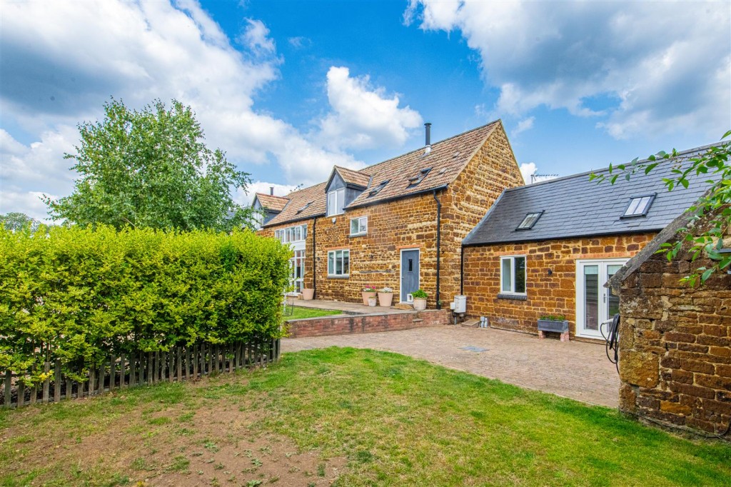 Images for Orchard Court, Finedon EAID:oscarjamesapi BID:3