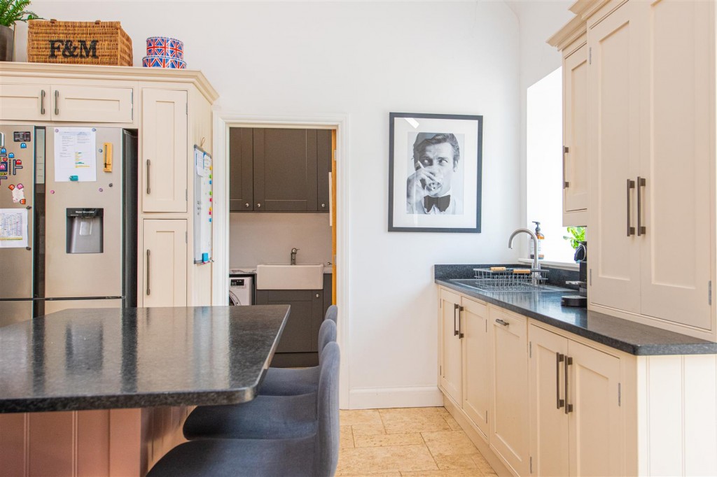 Images for Orchard Court, Finedon EAID:oscarjamesapi BID:3