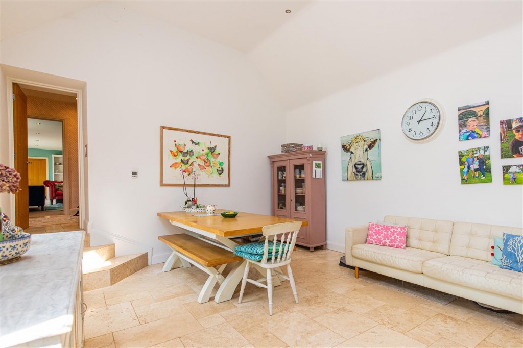 Images for Orchard Court, Finedon EAID:oscarjamesapi BID:3