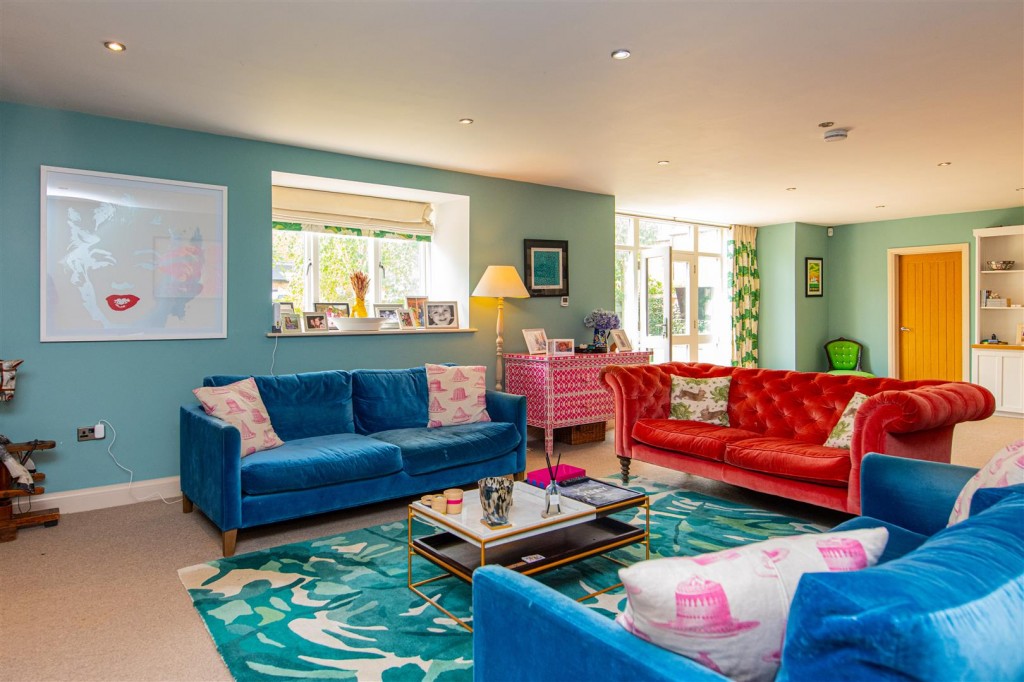 Images for Orchard Court, Finedon EAID:oscarjamesapi BID:3