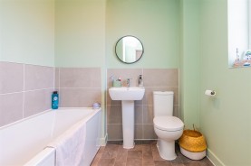 Images for Stag Road Rothwell