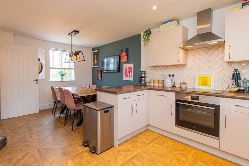 Images for Stag Road Rothwell EAID:oscarjamesapi BID:2