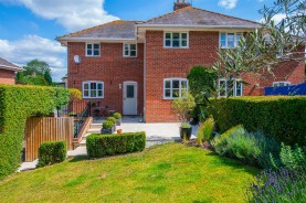 Images for Deenethorpe, Corby