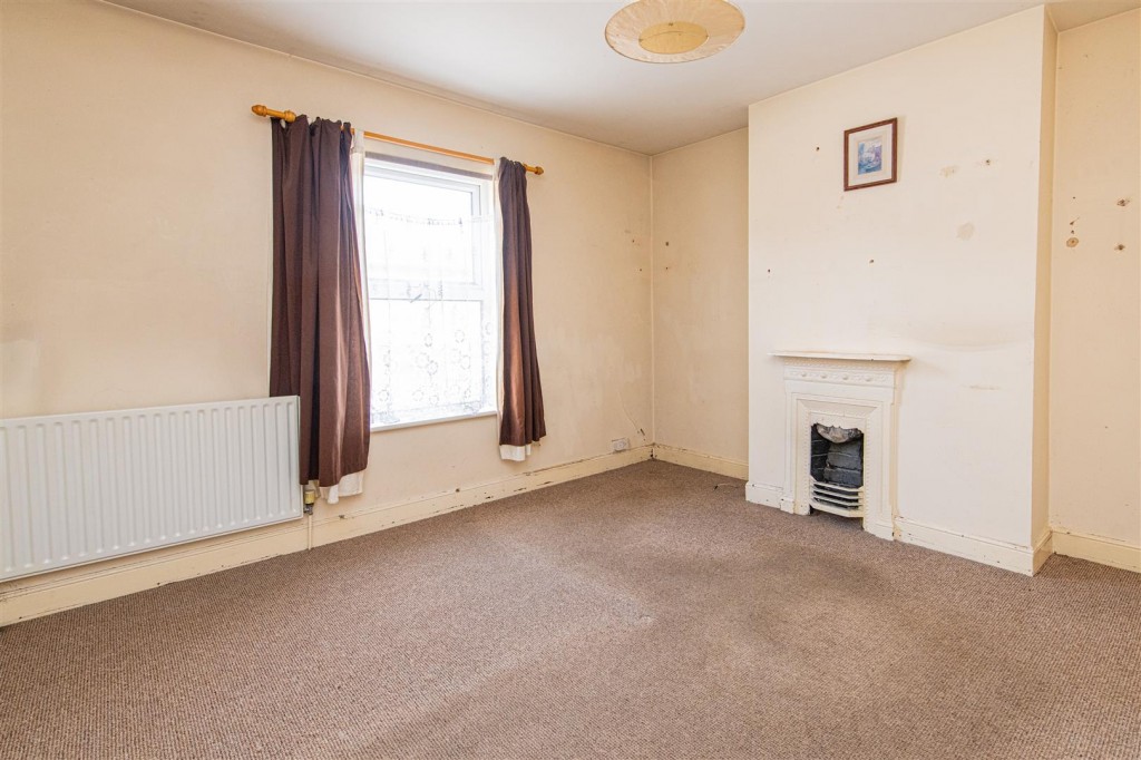 Images for Regent Street, Kettering EAID:oscarjamesapi BID:2