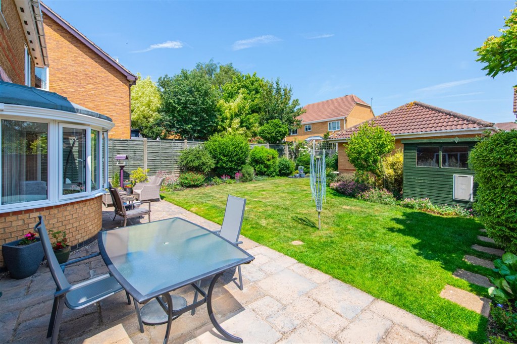 Images for Mead Road, Kettering EAID:oscarjamesapi BID:2