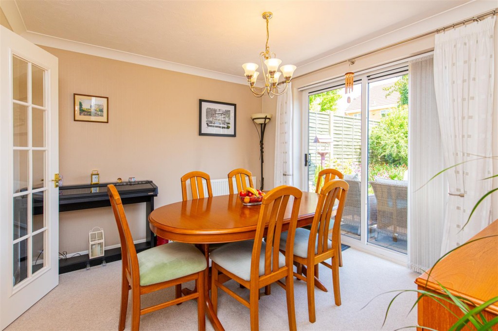 Images for Mead Road, Kettering EAID:oscarjamesapi BID:2