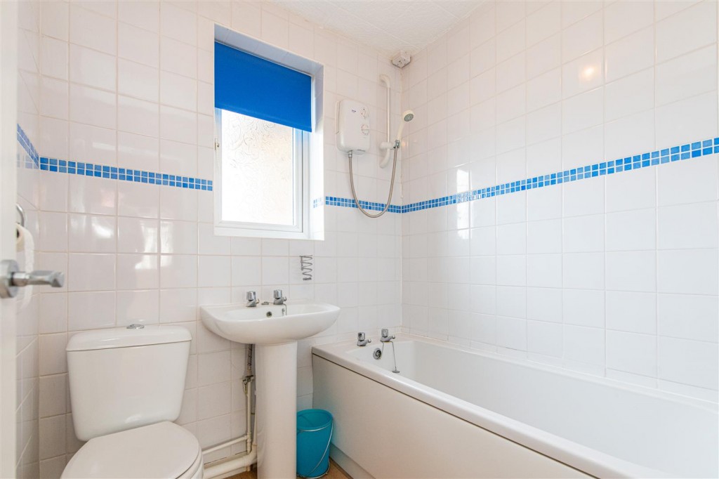 Images for Tweed Close, Burton Latimer EAID:oscarjamesapi BID:2