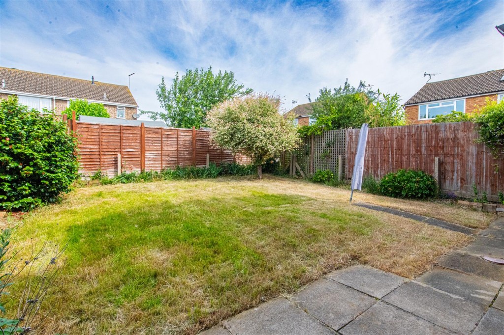 Images for Tweed Close, Burton Latimer EAID:oscarjamesapi BID:2