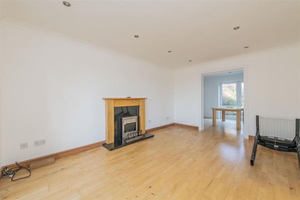Images for Burford Way, Wellingborough EAID:oscarjamesapi BID:2