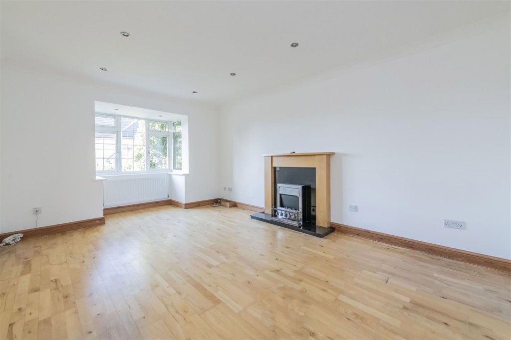 Images for Burford Way, Wellingborough EAID:oscarjamesapi BID:2