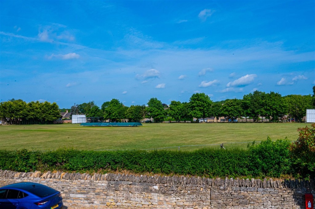 Images for Cricketers Green, Weldon, Corby EAID:oscarjamesapi BID:4