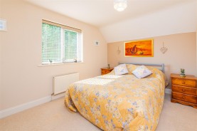 Images for Cricketers Green, Weldon, Corby