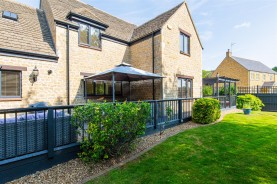 Images for Cricketers Green, Weldon, Corby