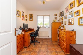 Images for Cricketers Green, Weldon, Corby