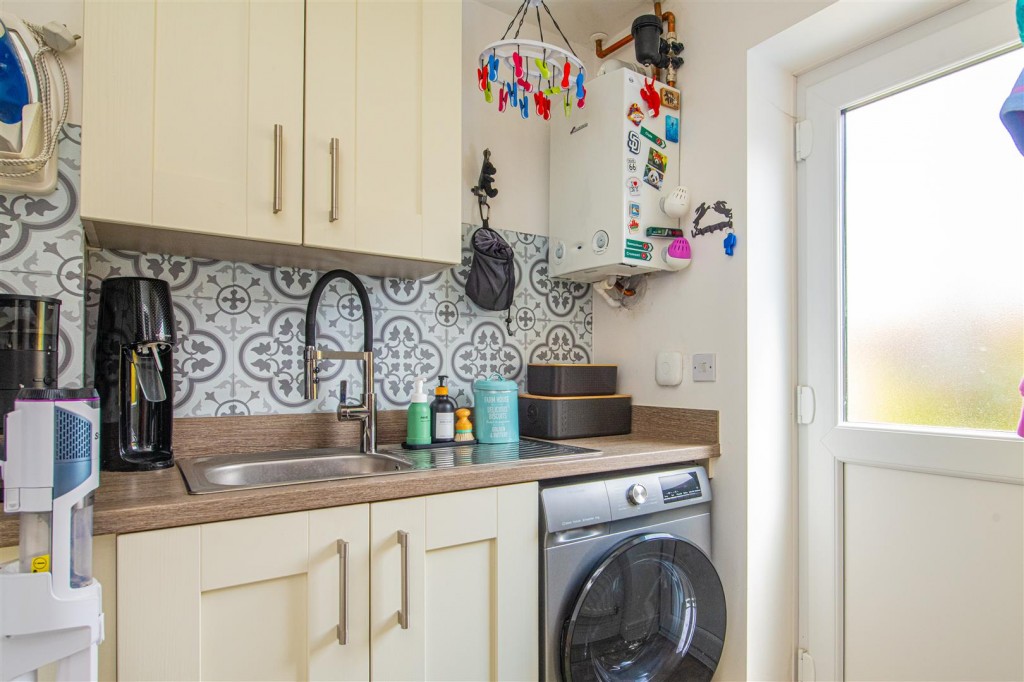 Images for Arden Road, Desborough, Kettering EAID:oscarjamesapi BID:5