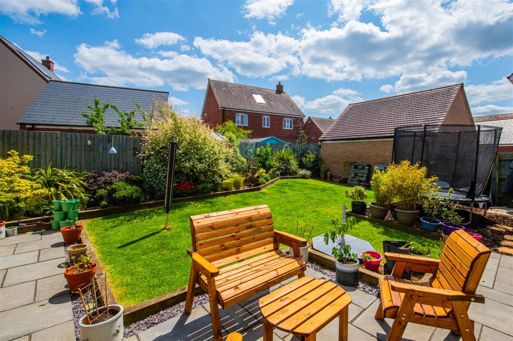 Images for Arden Road, Desborough, Kettering EAID:oscarjamesapi BID:5