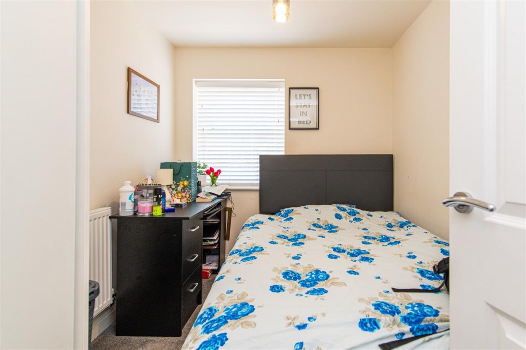 Images for Golding Crescent, Earls Barton, Northampton EAID:oscarjamesapi BID:6