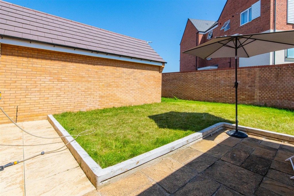 Images for Golding Crescent, Earls Barton, Northampton EAID:oscarjamesapi BID:6