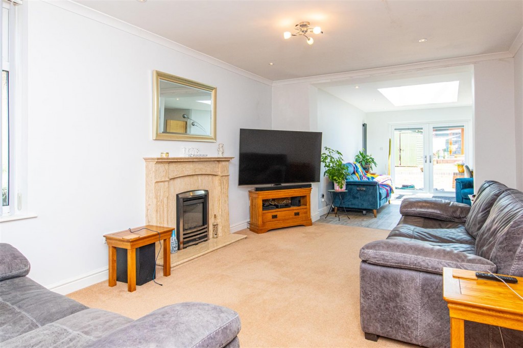 Images for Nelson Road, Corby EAID:oscarjamesapi BID:4