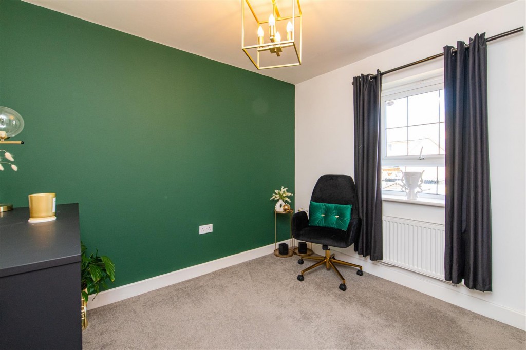 Images for Gleneagles Road, Corby EAID:oscarjamesapi BID:4