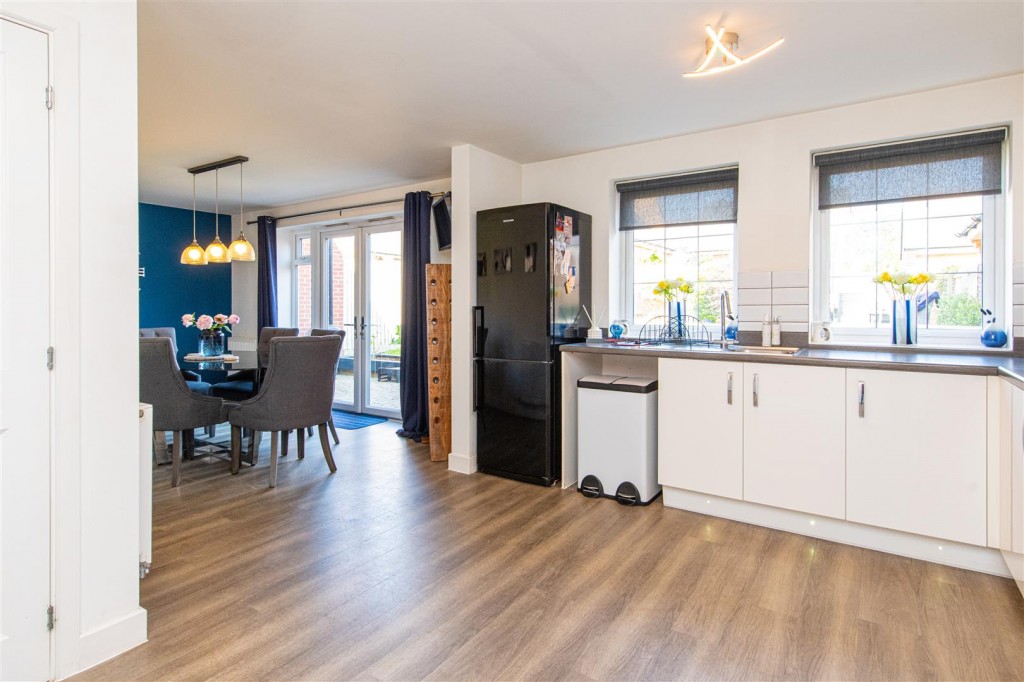 Images for Gleneagles Road, Corby EAID:oscarjamesapi BID:4