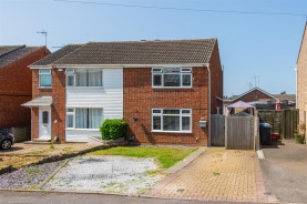 Images for Conway Drive, Burton Latimer