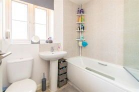 Images for Carton Grove, Wellingborough