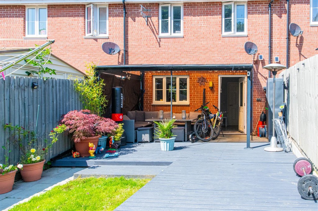 Images for Carton Grove, Wellingborough EAID:oscarjamesapi BID:3