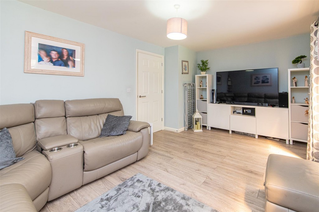 Images for Carton Grove, Wellingborough EAID:oscarjamesapi BID:3