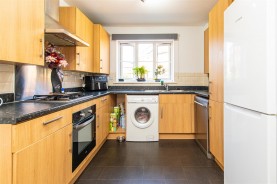 Images for Carton Grove, Wellingborough