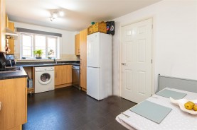 Images for Carton Grove, Wellingborough