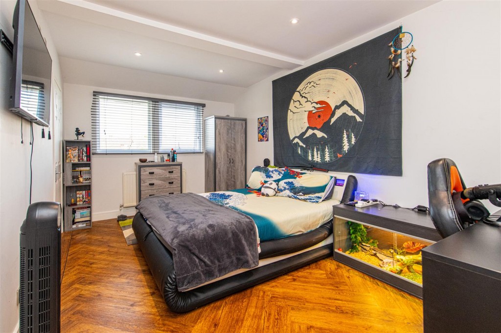 Images for Gipsy Lane, Kettering EAID:oscarjamesapi BID:2