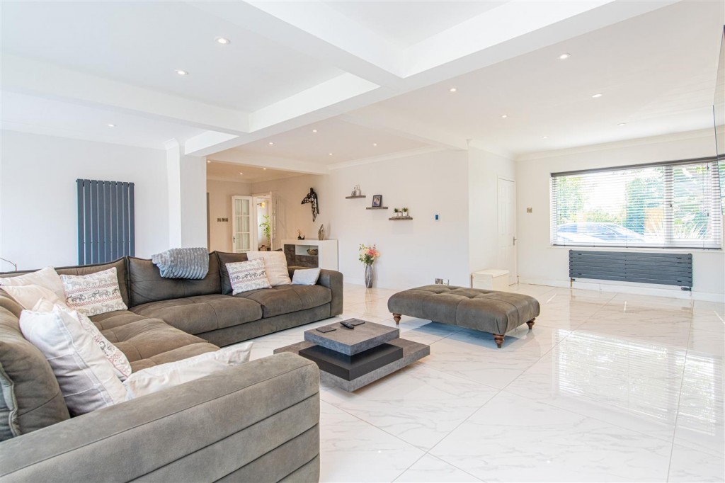 Images for Gipsy Lane, Kettering EAID:oscarjamesapi BID:2