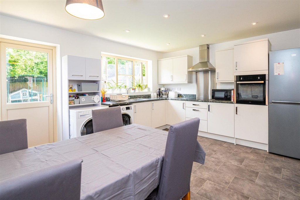 Images for Groome Street, Burton Latimer EAID:oscarjamesapi BID:3