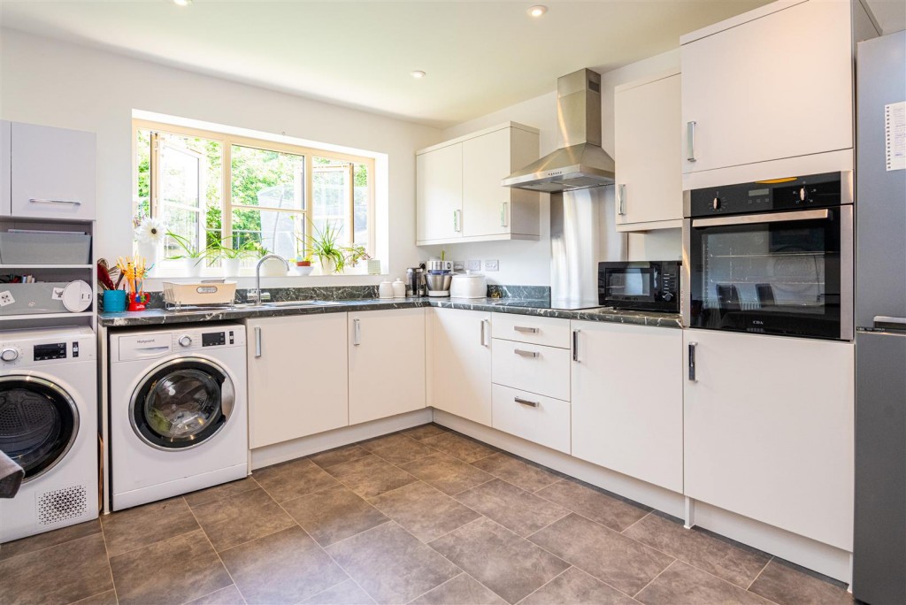 Images for Groome Street, Burton Latimer EAID:oscarjamesapi BID:3