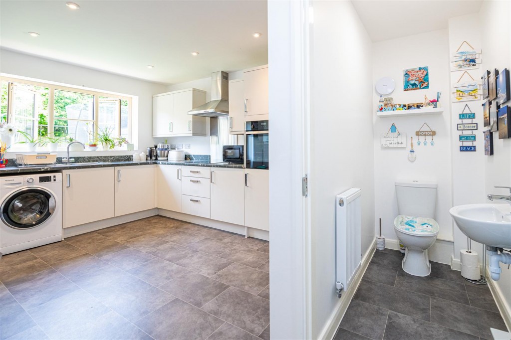 Images for Groome Street, Burton Latimer EAID:oscarjamesapi BID:3