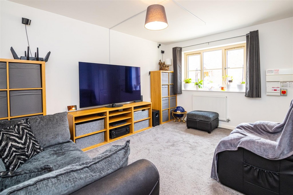 Images for Groome Street, Burton Latimer EAID:oscarjamesapi BID:3