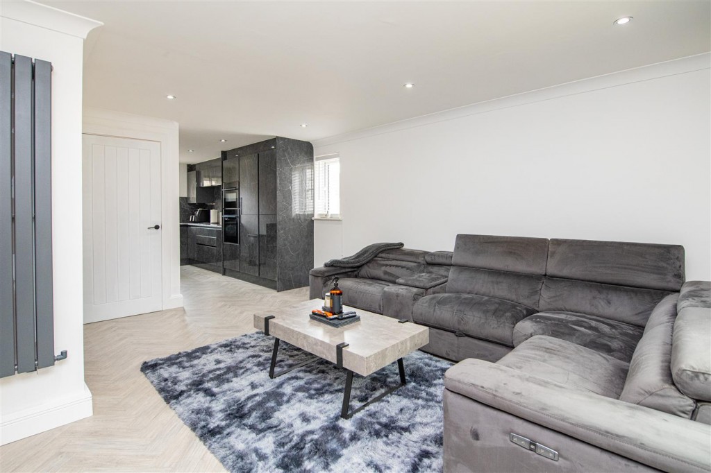Images for Abbots Way, Kettering EAID:oscarjamesapi BID:2