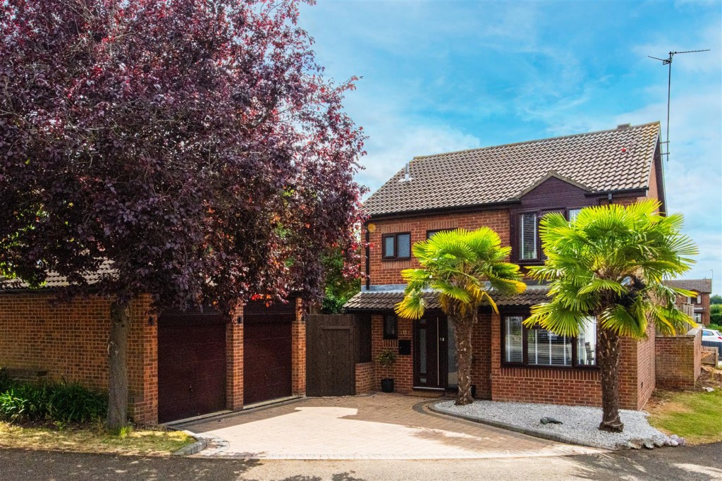 Images for Brampton Close, Wellingborough EAID:oscarjamesapi BID:6