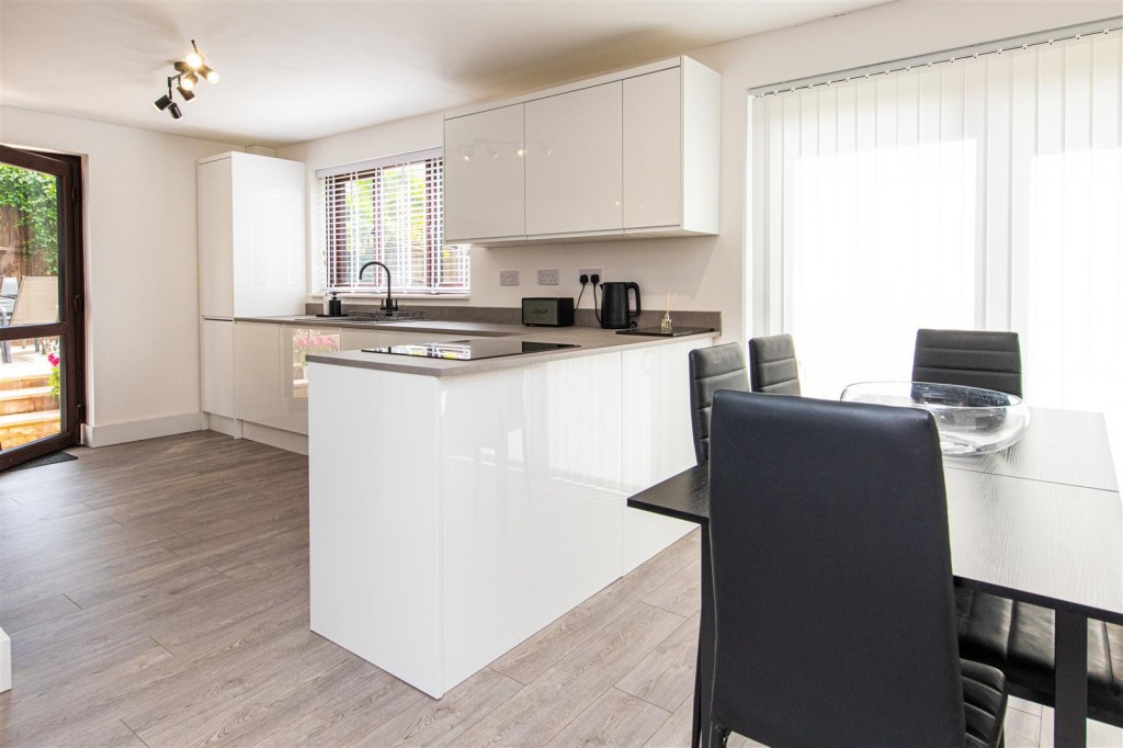 Images for Brampton Close, Wellingborough EAID:oscarjamesapi BID:6