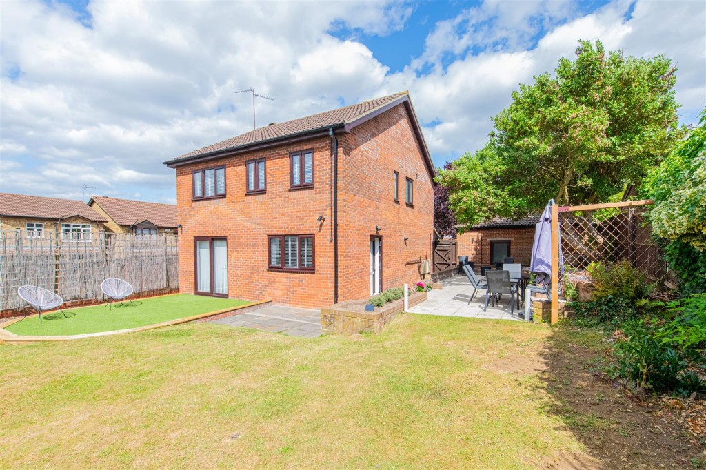 Images for Brampton Close, Wellingborough EAID:oscarjamesapi BID:6