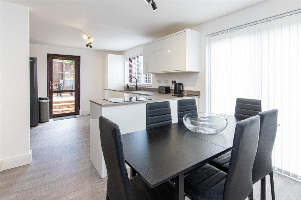 Images for Brampton Close, Wellingborough EAID:oscarjamesapi BID:6