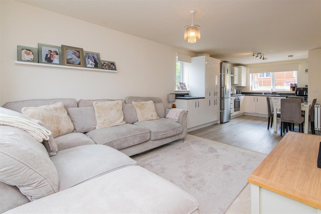 Images for Haddon Avenue, Barton Seagrave, Kettering EAID:oscarjamesapi BID:2
