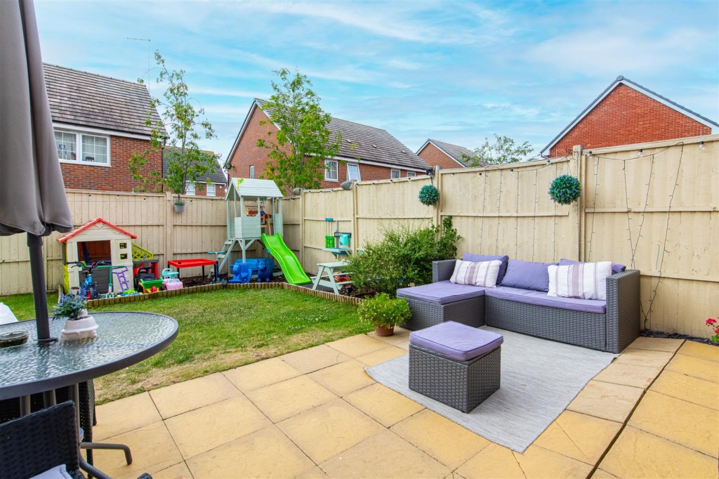 Images for Haddon Avenue, Barton Seagrave, Kettering EAID:oscarjamesapi BID:2