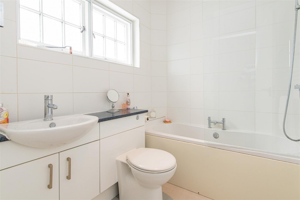 Images for Windsor Court, Market Harborough EAID:oscarjamesapi BID:5